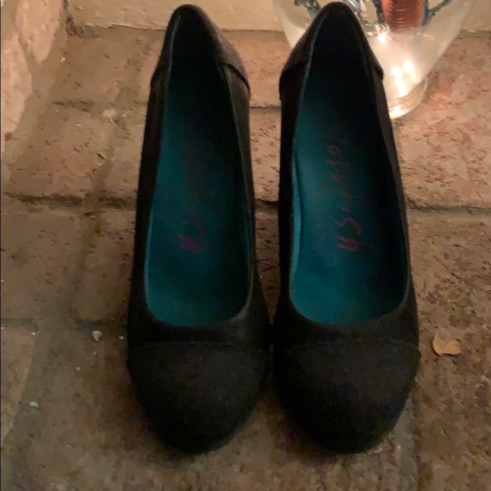 Blowfish  wedges size 8 black